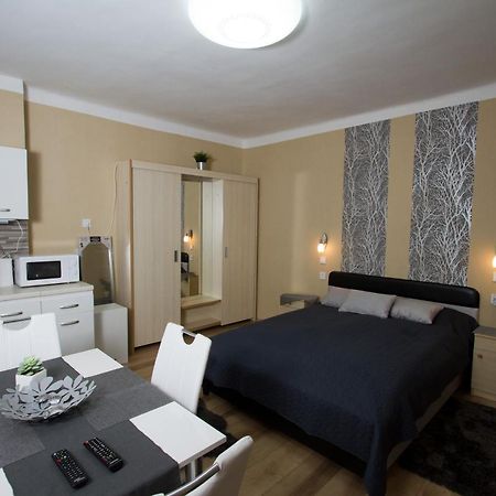 Angyal Apartman Cserkeszőlő Esterno foto